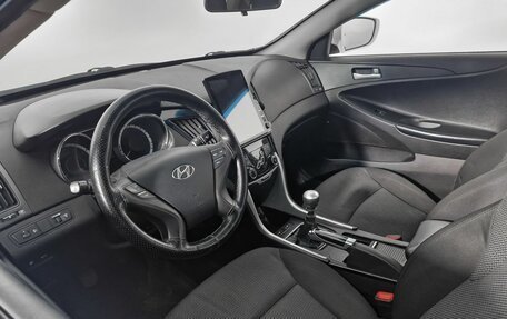 Hyundai Sonata VI, 2011 год, 779 000 рублей, 14 фотография