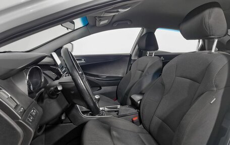 Hyundai Sonata VI, 2011 год, 779 000 рублей, 13 фотография