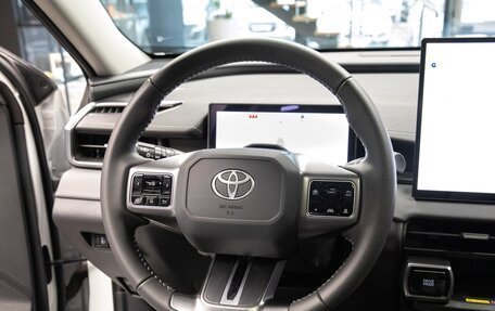 Toyota RAV4, 2026 год, 4 400 000 рублей, 11 фотография