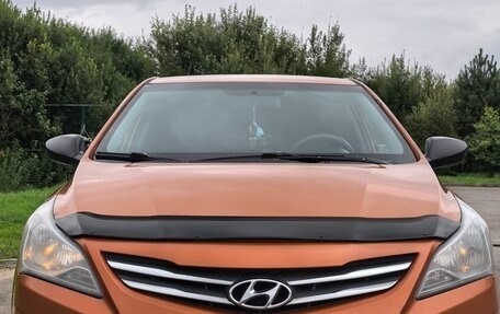 Hyundai Solaris II рестайлинг, 2015 год, 850 000 рублей, 1 фотография