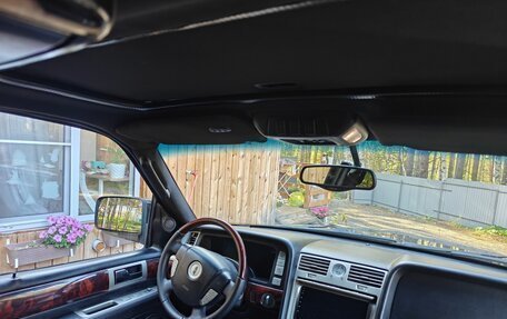 Lincoln Navigator, 2003 год, 2 300 000 рублей, 29 фотография