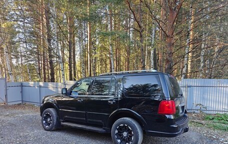 Lincoln Navigator, 2003 год, 2 300 000 рублей, 40 фотография
