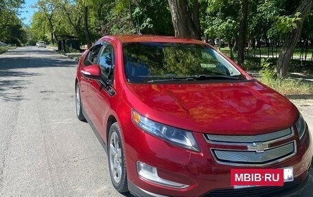 Chevrolet Volt I, 2013 год, 1 099 999 рублей, 2 фотография