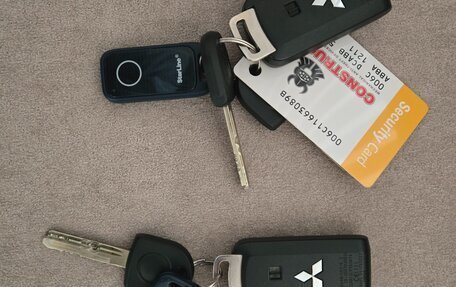 Mitsubishi Outlander III рестайлинг 3, 2013 год, 1 395 000 рублей, 18 фотография