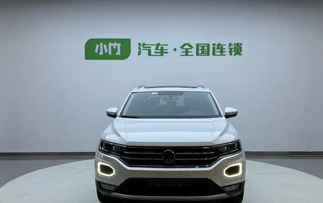 Volkswagen T-Roc I, 2022 год, 1 600 000 рублей, 3 фотография