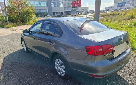 Volkswagen Jetta VI, 2012 год, 990 000 рублей, 3 фотография