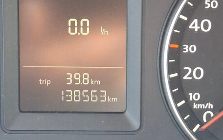 Volkswagen Jetta VI, 2012 год, 990 000 рублей, 2 фотография