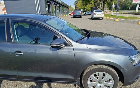Volkswagen Jetta VI, 2012 год, 990 000 рублей, 11 фотография