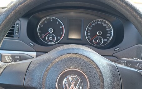 Volkswagen Jetta VI, 2012 год, 990 000 рублей, 21 фотография