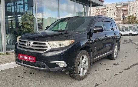 Toyota Highlander III, 2011 год, 1 550 000 рублей, 1 фотография
