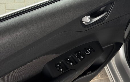 Hyundai Solaris II рестайлинг, 2022 год, 1 580 000 рублей, 8 фотография