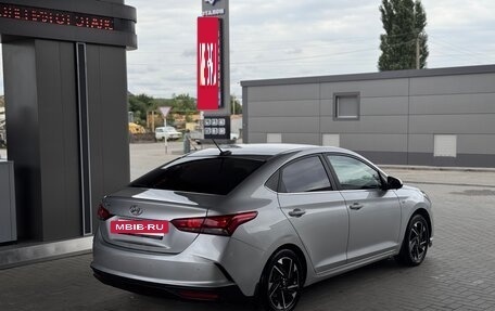 Hyundai Solaris II рестайлинг, 2022 год, 1 580 000 рублей, 2 фотография
