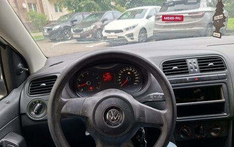Volkswagen Polo VI (EU Market), 2013 год, 375 000 рублей, 3 фотография