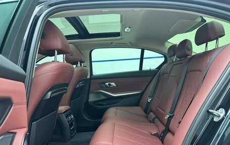 BMW 3 серия, 2022 год, 2 850 000 рублей, 13 фотография