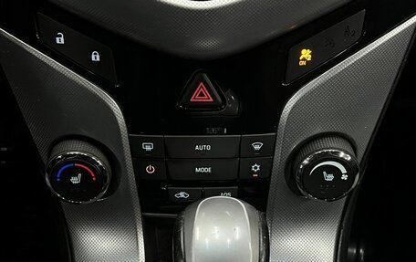 Chevrolet Cruze II, 2011 год, 869 888 рублей, 16 фотография