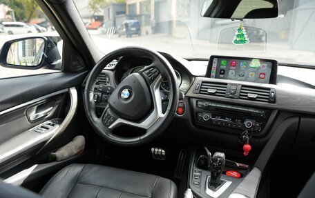 BMW 3 серия, 2012 год, 1 900 000 рублей, 18 фотография