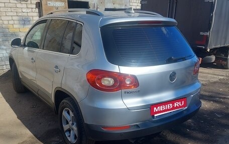 Volkswagen Tiguan I, 2011 год, 990 000 рублей, 2 фотография