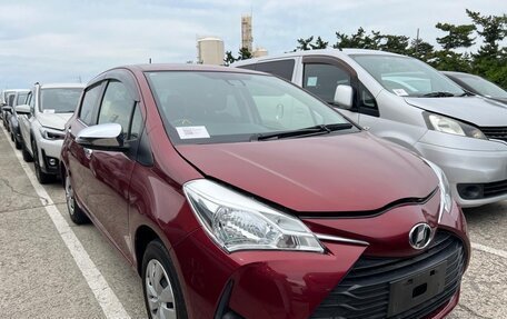 Toyota Vitz, 2018 год, 1 070 000 рублей, 2 фотография