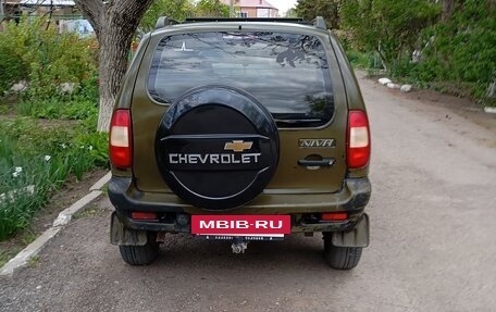 Chevrolet Niva I рестайлинг, 2005 год, 333 000 рублей, 3 фотография