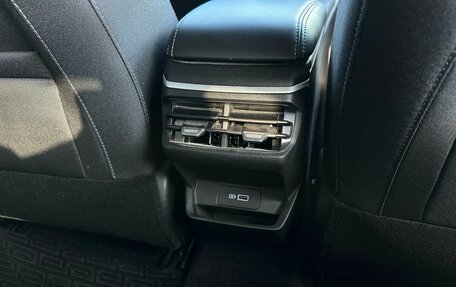 Geely Emgrand, 2024 год, 1 690 000 рублей, 21 фотография