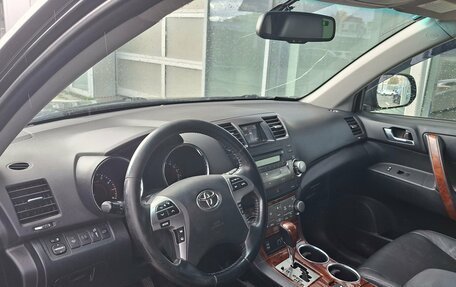 Toyota Highlander III, 2011 год, 1 550 000 рублей, 5 фотография
