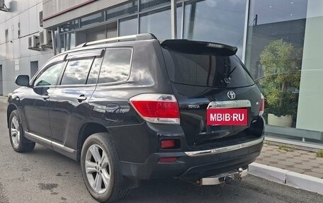 Toyota Highlander III, 2011 год, 1 550 000 рублей, 3 фотография