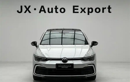 Volkswagen Golf VIII, 2023 год, 2 301 634 рублей, 2 фотография
