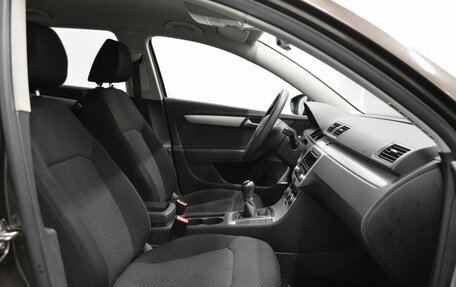 Volkswagen Passat B7, 2013 год, 855 000 рублей, 13 фотография