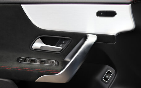 Mercedes-Benz CLA, 2022 год, 3 570 000 рублей, 19 фотография