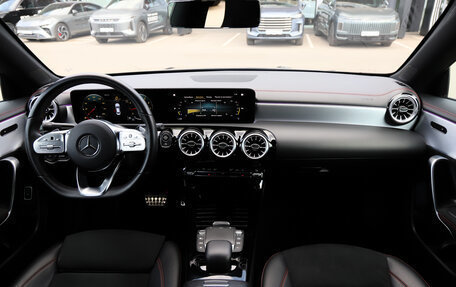 Mercedes-Benz CLA, 2022 год, 3 570 000 рублей, 12 фотография