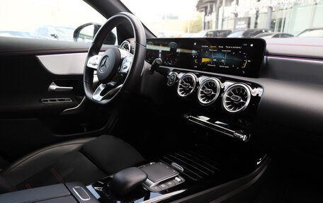 Mercedes-Benz CLA, 2022 год, 3 570 000 рублей, 9 фотография