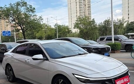 Hyundai Elantra, 2023 год, 1 290 000 рублей, 3 фотография