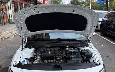 Hyundai Elantra, 2023 год, 1 290 000 рублей, 16 фотография
