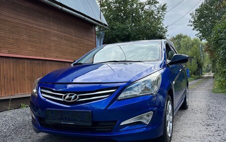 Hyundai Solaris II рестайлинг, 2013 год, 730 000 рублей, 3 фотография