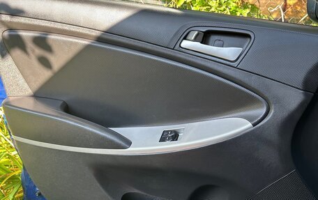 Hyundai Solaris II рестайлинг, 2013 год, 730 000 рублей, 17 фотография