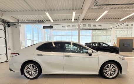 Toyota Camry, 2018 год, 2 629 000 рублей, 7 фотография