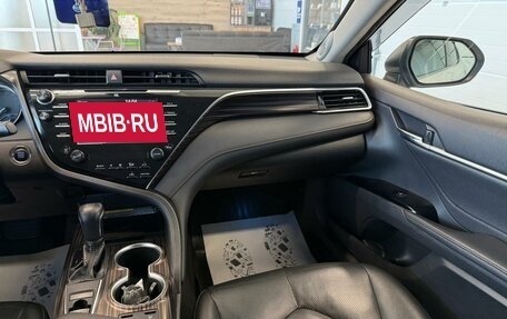Toyota Camry, 2018 год, 2 629 000 рублей, 15 фотография
