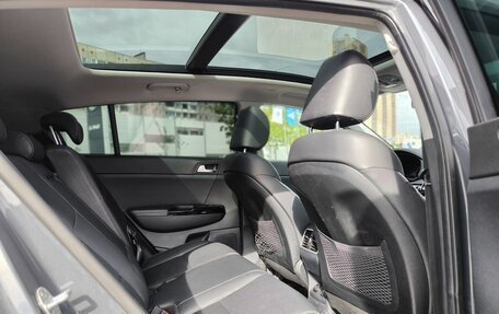 KIA Sportage IV рестайлинг, 2018 год, 2 250 000 рублей, 10 фотография