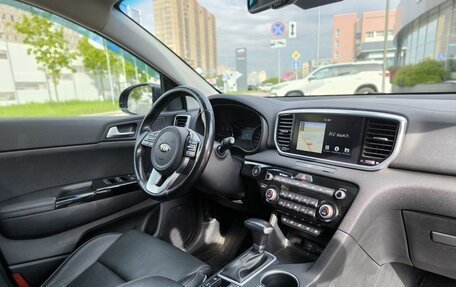 KIA Sportage IV рестайлинг, 2018 год, 2 250 000 рублей, 9 фотография
