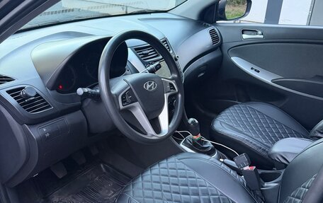Hyundai Solaris II рестайлинг, 2013 год, 535 000 рублей, 9 фотография