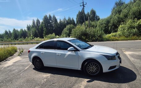 Chevrolet Cruze II, 2011 год, 520 000 рублей, 9 фотография