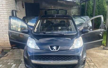 Peugeot 107 I рестайлинг, 2009 год, 210 000 рублей, 2 фотография