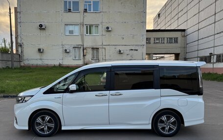 Honda Stepwgn IV, 2018 год, 2 700 000 рублей, 6 фотография