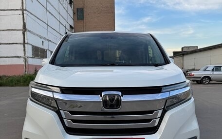 Honda Stepwgn IV, 2018 год, 2 700 000 рублей, 3 фотография