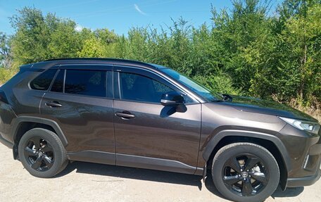Toyota RAV4, 2021 год, 3 150 000 рублей, 3 фотография