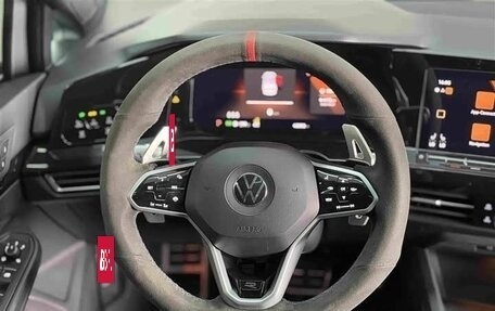 Volkswagen Golf VIII, 2023 год, 1 690 000 рублей, 11 фотография
