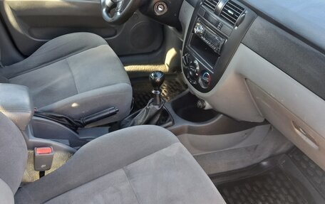 Daewoo Gentra II, 2013 год, 305 000 рублей, 11 фотография