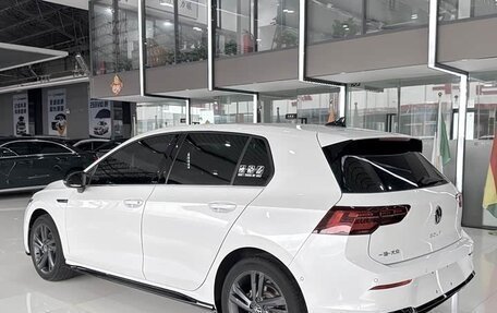 Volkswagen Golf VIII, 2022 год, 1 640 000 рублей, 4 фотография