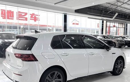 Volkswagen Golf VIII, 2022 год, 1 640 000 рублей, 5 фотография