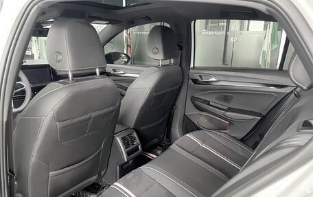 Volkswagen Golf VIII, 2022 год, 1 640 000 рублей, 13 фотография